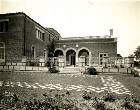 Cohen house back says after 1928 patio 046 | Rice History Corner