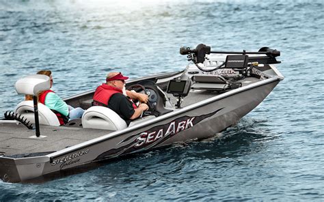 SeaArk Stealth 210: Prices, Specs, Reviews and Sales Information - itBoat