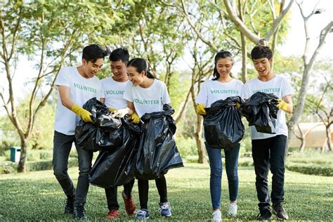 What are the Best Local Volunteer Opportunities for High School Students? | Habitat for Humanity