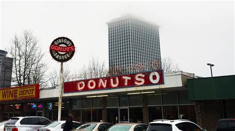 Gibson’s Donuts is expanding its kitchen - Memphis Business Journal