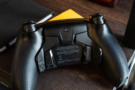 Scuf Reflex Pro review: mostly great, but with one major flaw - The Verge