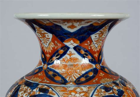 Tall Japanese Imari Flared Neck Vase | 344560 | Sellingantiques.co.uk