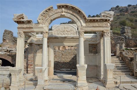 Temple of Hadrian in Ephesus: History, Pictures and Useful Information