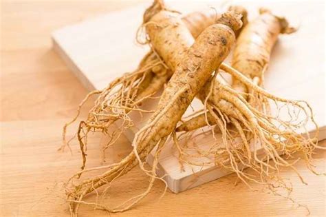 9 Manfaat Ginseng untuk Kesehatan Tubuh - Alodokter