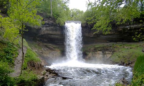 Minnehaha Falls | Mississippi River, Minneapolis, Hennepin County | Britannica