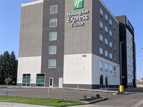 The Holiday Inn Express in Brandon opens Monday, a look inside | bdnmb.ca Brandon MB