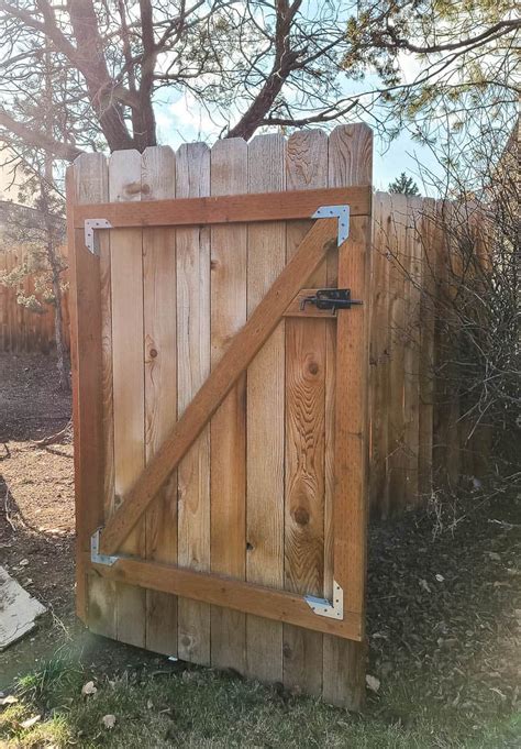 How To Build A Large Gate - Plantforce21