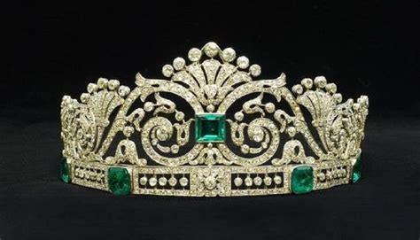 A Gorgeous An Emerald and Diamond Tiara by Marzo - http://eyesdesiregemsandjewelry.com/a ...