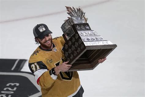 Jonathan Marchessault wins 2023 Conn Smythe Trophy - SportsHistori