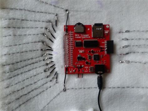 Stitching Circuits (With images) | Soft circuits, Conductive thread ...