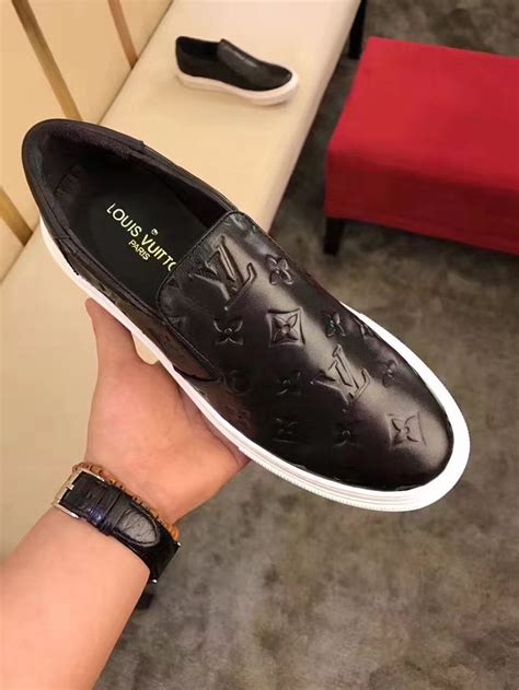 Louis vuitton mens sneaker laofer sandals，LV男士拖鞋 | FOOTWEAR in 2019 | Louis vuitton mens ...