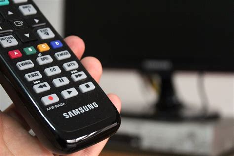 How to Program a Samsung Remote Control | It Still Works | Giving Old Tech a New Life