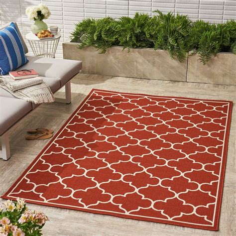 Alcott Hill® Hennessey Geometric Red Indoor/Outdoor Area Rug & Reviews