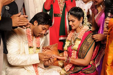 Allu Arjun Sneha Reddy Wedding Engagement Photos Stills | New Movie Posters