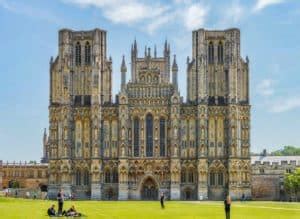 15 Best Places to Visit in Somerset (England) - The Crazy Tourist