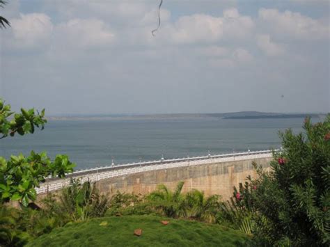 Almatti Dam in Bijapur, Karnataka | BangaloreOrbit.com