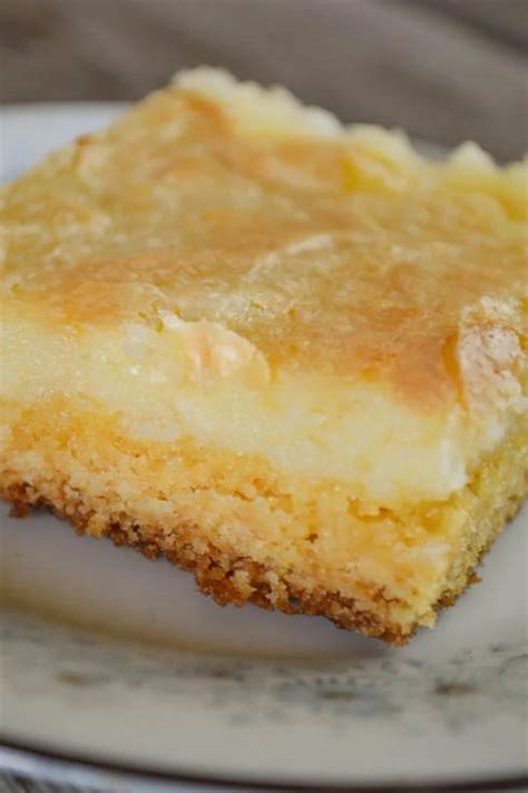 Yellow Cake Mix Gooey Bars recipe with just 6 ingredients