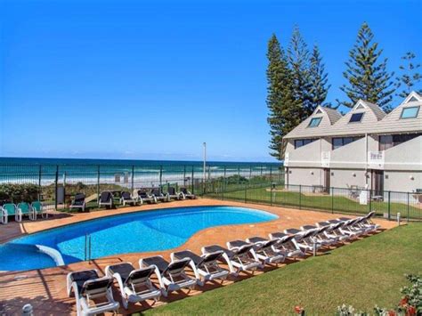 Best Price on The Breakers Holiday Apartments in Gold Coast + Reviews