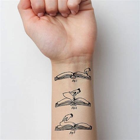 Awesome 47 Awesome Book Tattoo Designs Ideas For Bookworms https://bellestilo.com/2509/47 ...