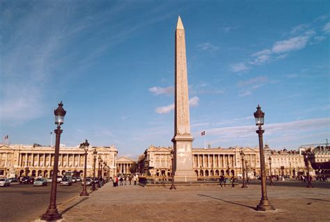 Place De La Concorde, The Most Famous Square in Paris - Traveldigg.com