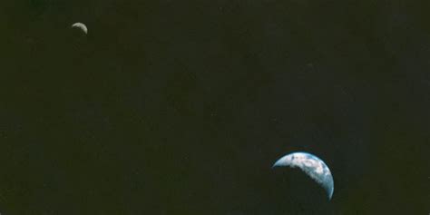 Voyager's Iconic Shot of Earth and Moon Shows How Far Space Photography ...