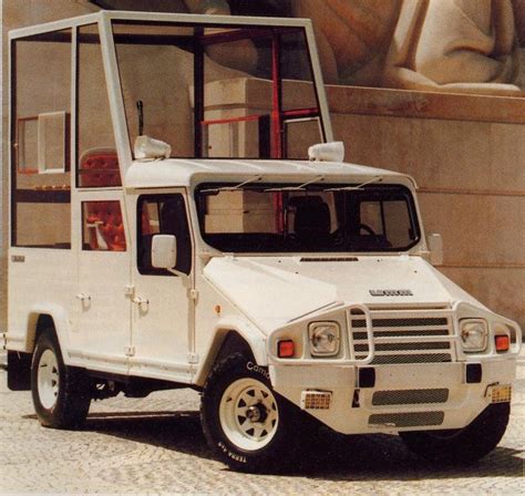 Popemobiles | Vehicles