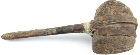 Old European culture: Baba - Hammer and anvil