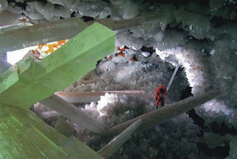 Wallpapers Unlimited: Crystal Cave in Mexico