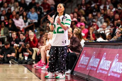 Dawn Staley Continues Cementing Resume For College Basketball - Sports ...