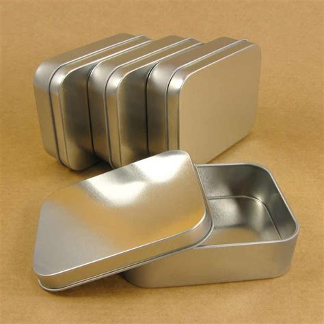 4 oz. Silver Metal Tin Boxes With Lids / by florestanissupplies