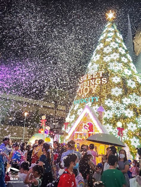 Big, Big Christmas Trees in Singapore | December 2022