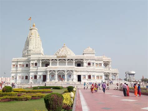 Delhi Agra Mathura Vrindavan tour package Dada Boudir Tour And Travels