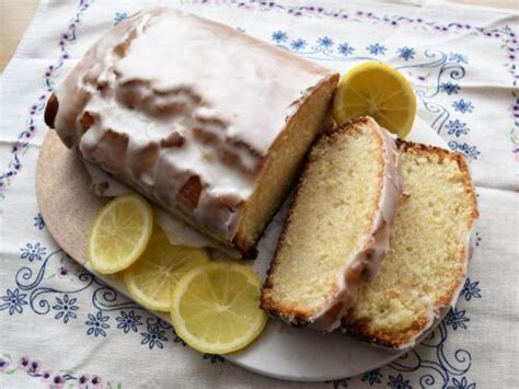 How to Make a Perfectly Moist and Fluffy Vegan Lemon Drizzle Cake ...