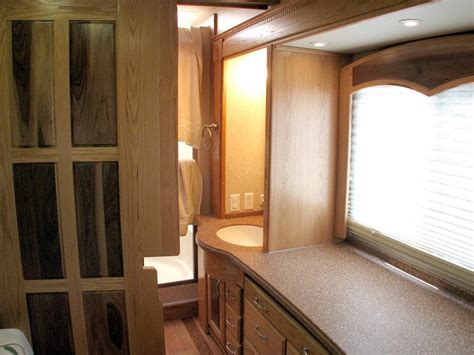 Luxury Motorhome Coach 21 Interior Pictures | Motorhome, Interior pictures, Luxury motorhomes