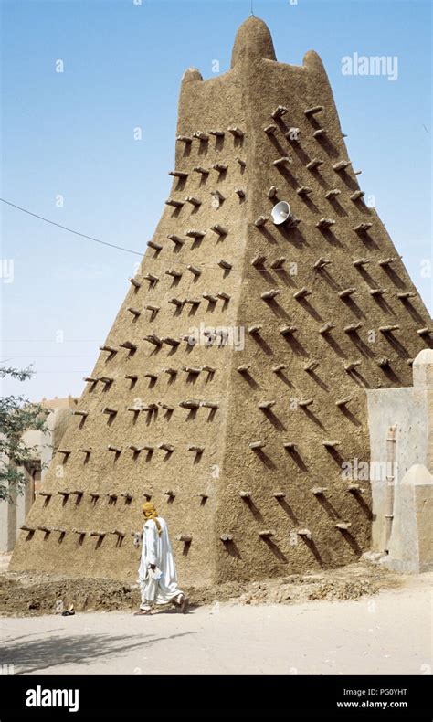 Sankore Mosque in Timbuktu, Mali FOR EDITORIAL USE ONLY Stock Photo - Alamy