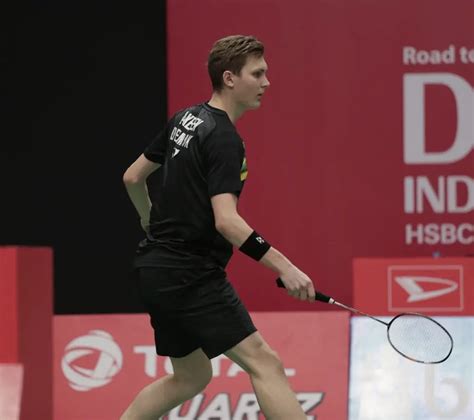 Viktor Axelsen Badminton - A Player Study - Get Good At Badminton