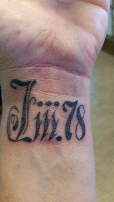 Latin.. Above all this, To Thine Own self Be True. Hamlet | Tattoo you ...