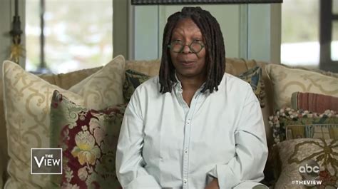 Whoopi Goldberg Reveals Near-Death Experience With Pneumonia: 'I Came ...