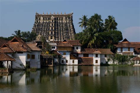 Sree Padmanabhaswamy Temple in Trivandrum, Kerala: Address, Timing ...