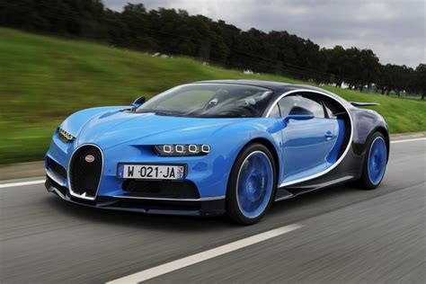 Bugatti Chiron (2017) International First Drive