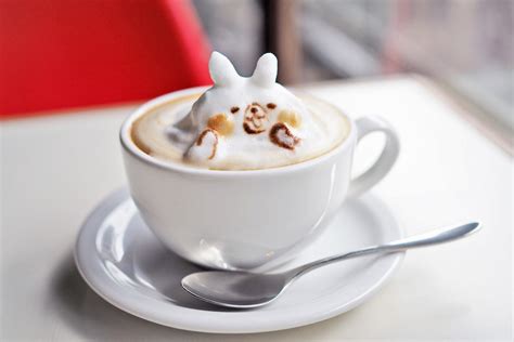 6 JAPANESE CAFES TURNED COFFEE INTO 3D LATTE ART