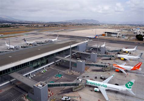 Malaga Airport fast approaches all-time record of 600 flights a day, but how many more can it ...