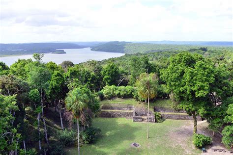 Yaxha, Acropolis Este, Guatemala