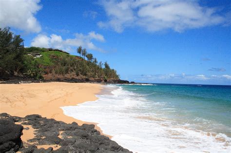 Paako Cove | You Must Visit These 12 Hidden Gems of Hawaii | POPSUGAR Smart Living