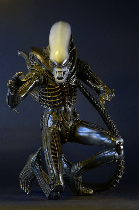 Closer Look: 1979 Alien 1/4 Scale Action Figure – NECAOnline.com