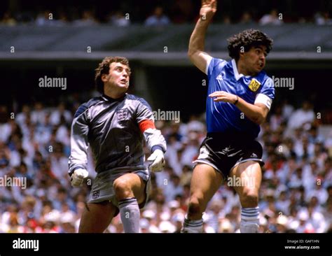 Maradona england world cup hi-res stock photography and images - Alamy