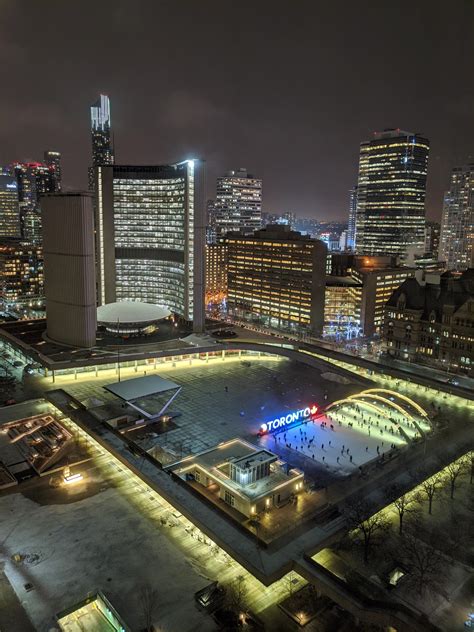 Toronto City Hall (Night Sight) : r/OnePlus7Pro