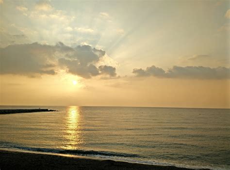 Free Images : beach, sea, coast, ocean, horizon, cloud, sky, sun, sunrise, sunset, sunlight ...
