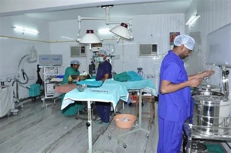 Operation Theatre Equipment at best price in Karimnagar | ID: 9827021130