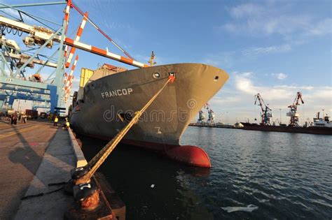 Port in Ashdod on the Mediterranean Sea Editorial Image - Image of ...